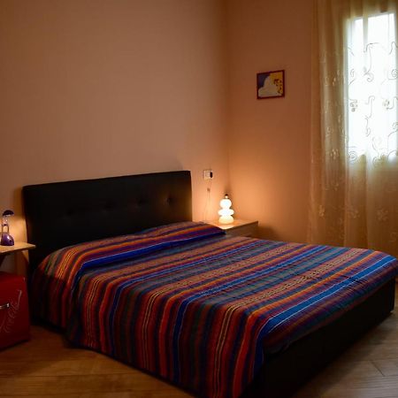 Tra Il Borgo E Il Mare Bed & Breakfast Cervo Exterior photo
