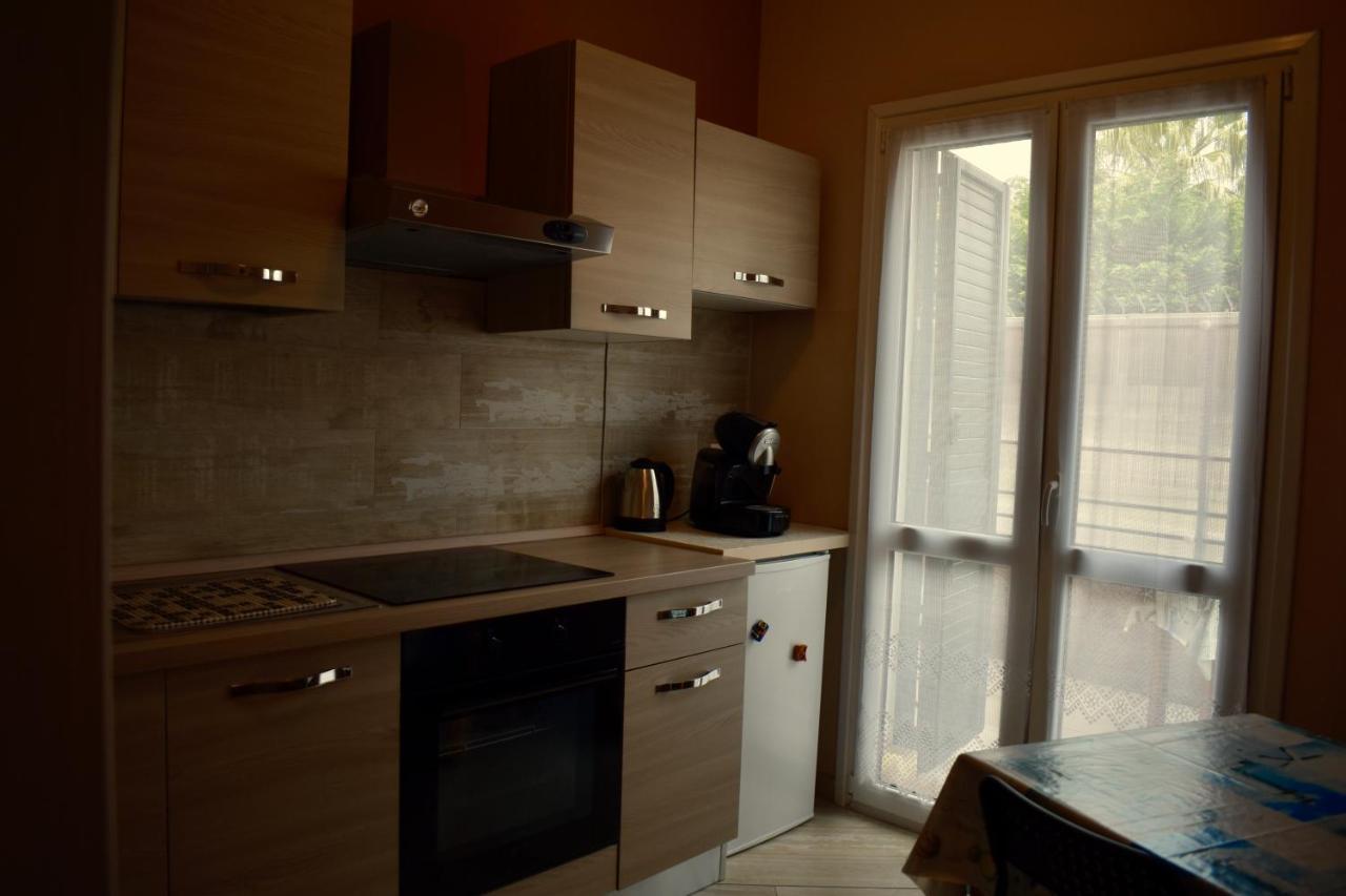Tra Il Borgo E Il Mare Bed & Breakfast Cervo Exterior photo