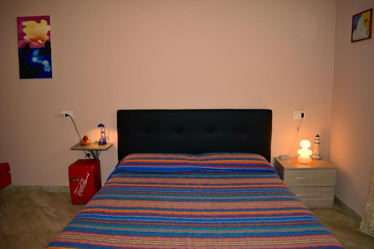 Tra Il Borgo E Il Mare Bed & Breakfast Cervo Exterior photo